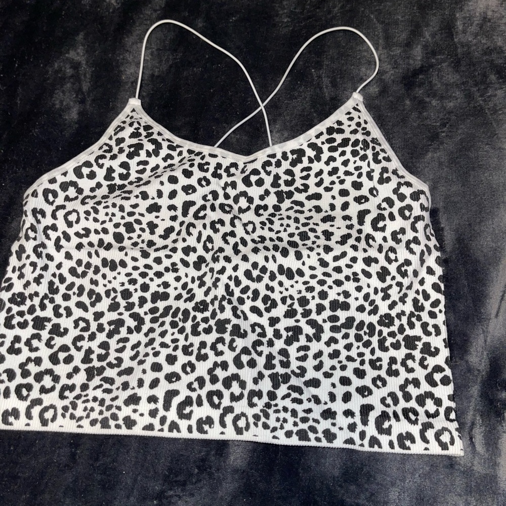 Spaghetti strap cropped shirt